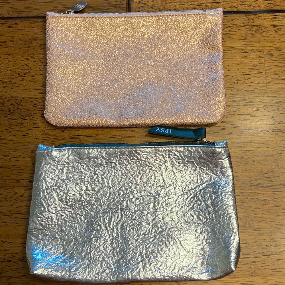 Two makeup bags, great for on the go and gifts